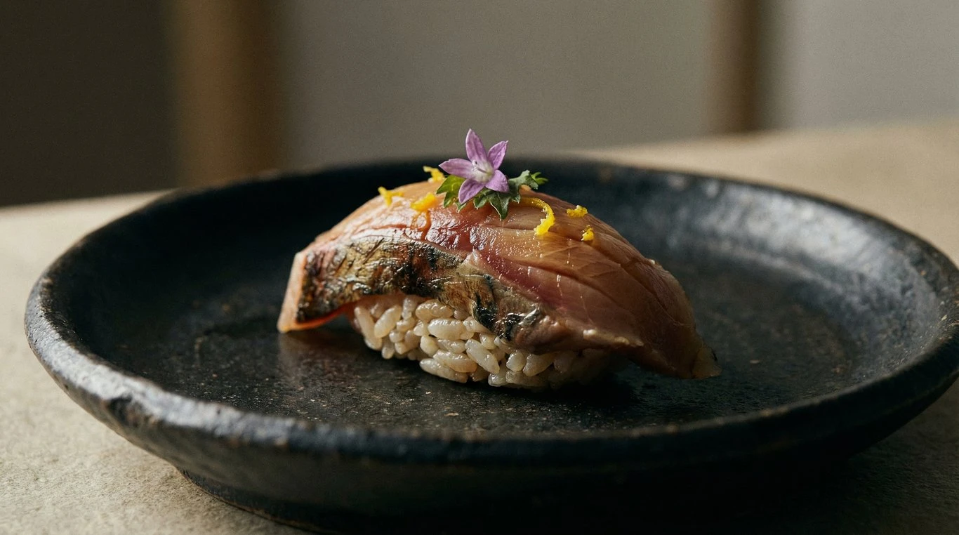 Nigiri sur céramique artisanale